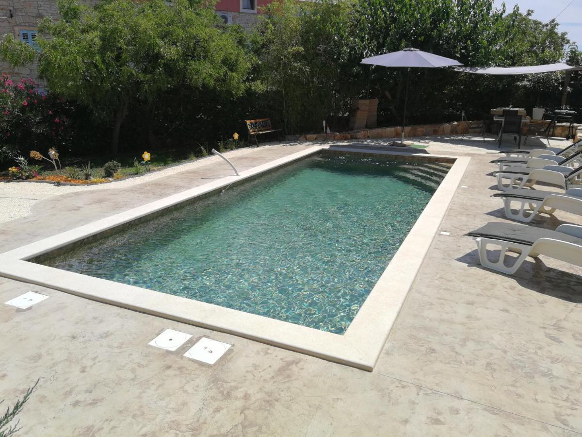Eti And Mia Holiday Apartments Muntic ภายนอก รูปภาพ