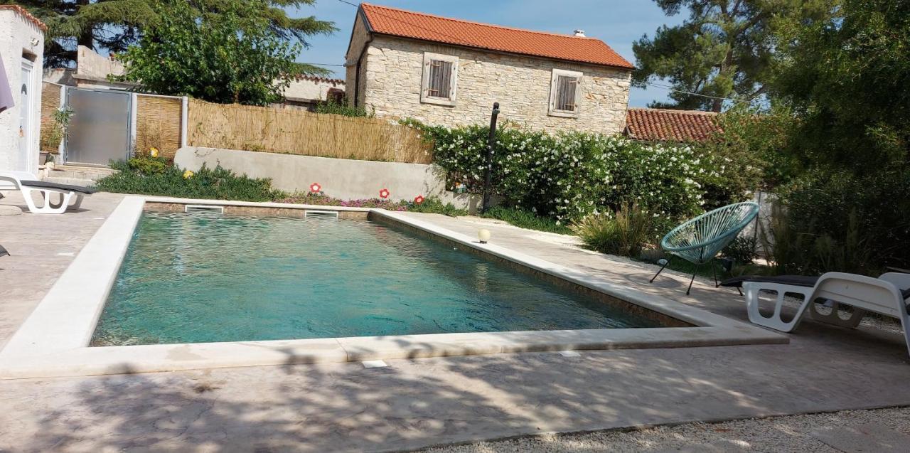 Eti And Mia Holiday Apartments Muntic ภายนอก รูปภาพ